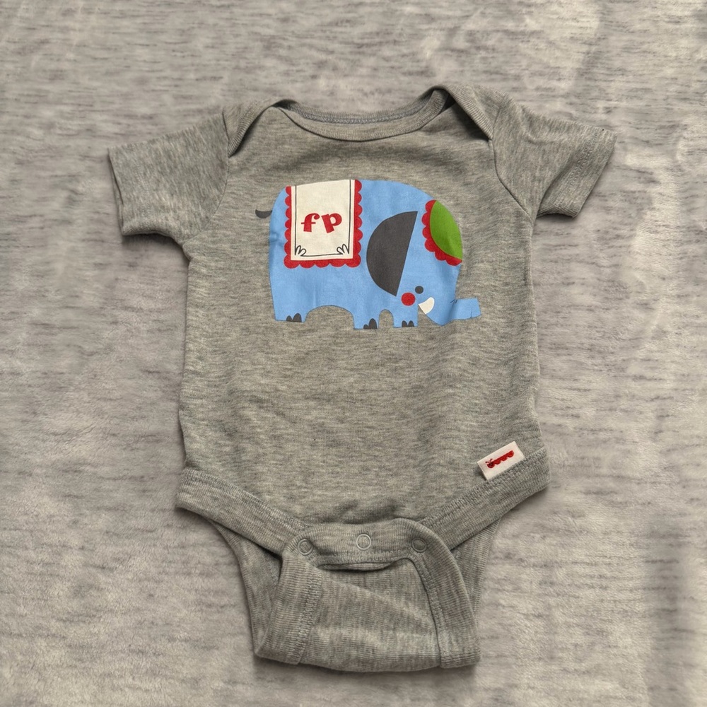 10/20$ Fisher-Price Baby Grey Bodysuit with Blue Elephant size 9-12 months